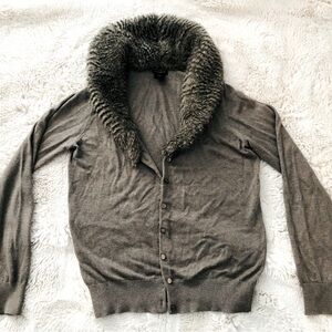 Grey fur collared sweater
